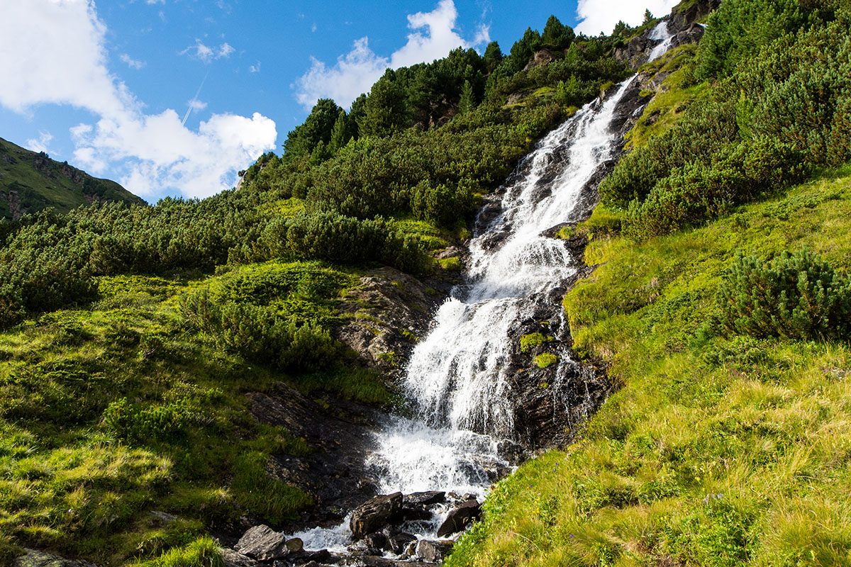 RGN_3850 - Stubaital - Wasserfall.jpg